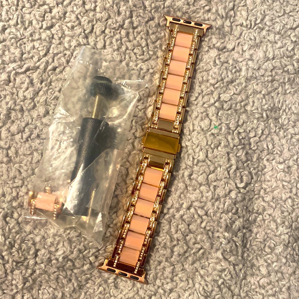 rose gold apple watch band